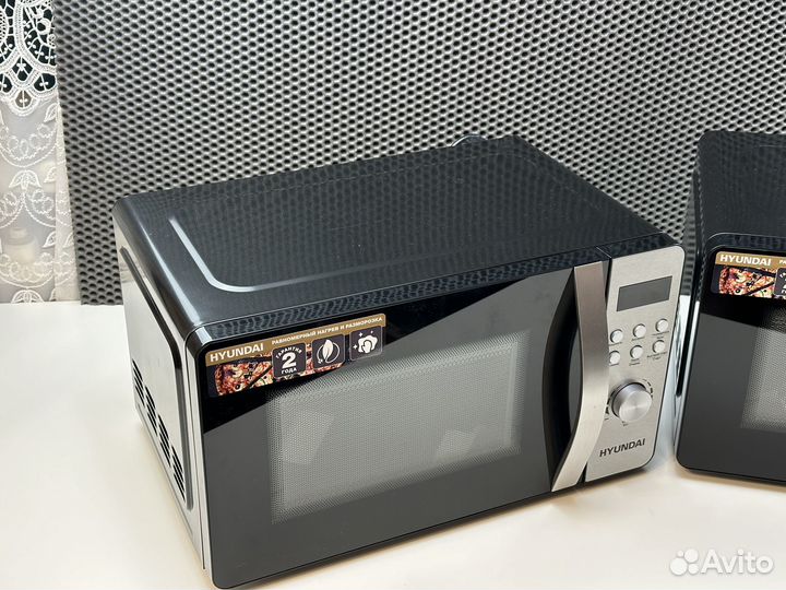 Микроволновая печь Hyundai HYM-D2071
