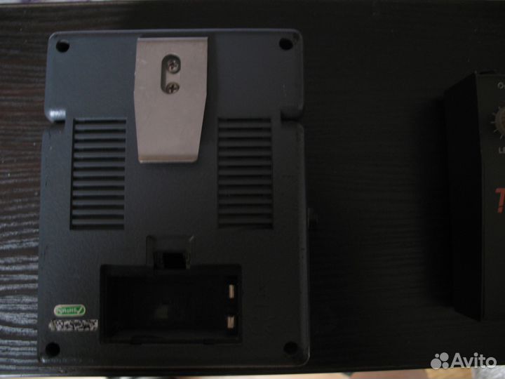 Комбик гдр regent 221b и пара гитарных педалей