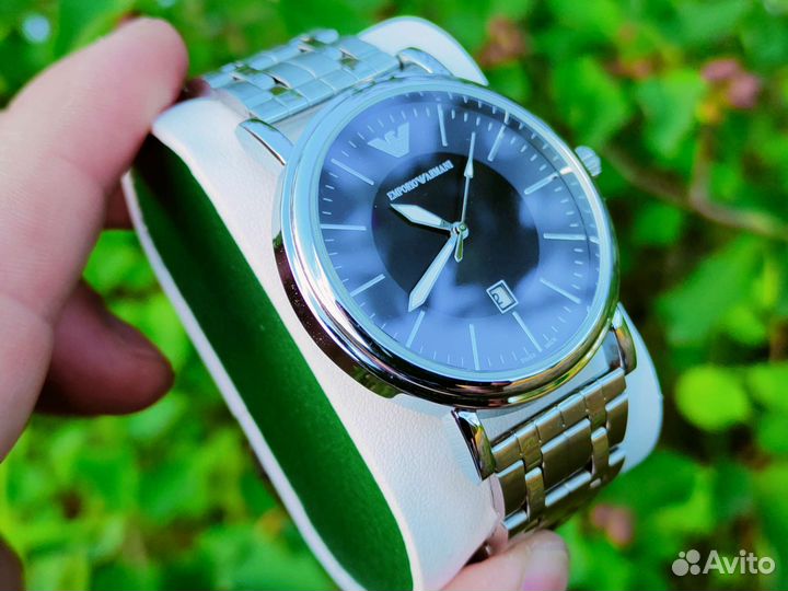 Кварцевые часы с календарём для мужчины