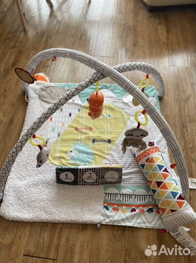 Ращвивающий коврик fisher price