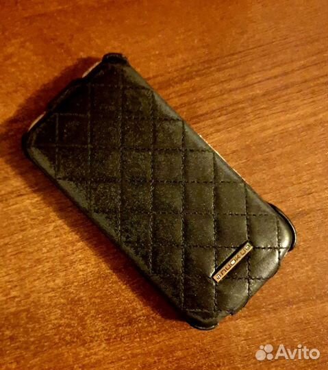 Чехлы iPhone 4 4s