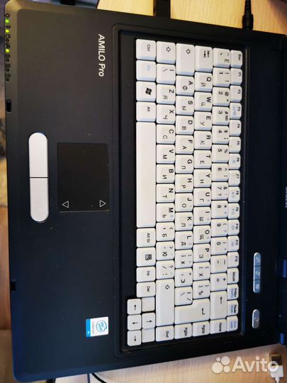 Ноутбук fujitsu siemens Amilo Pro V2010