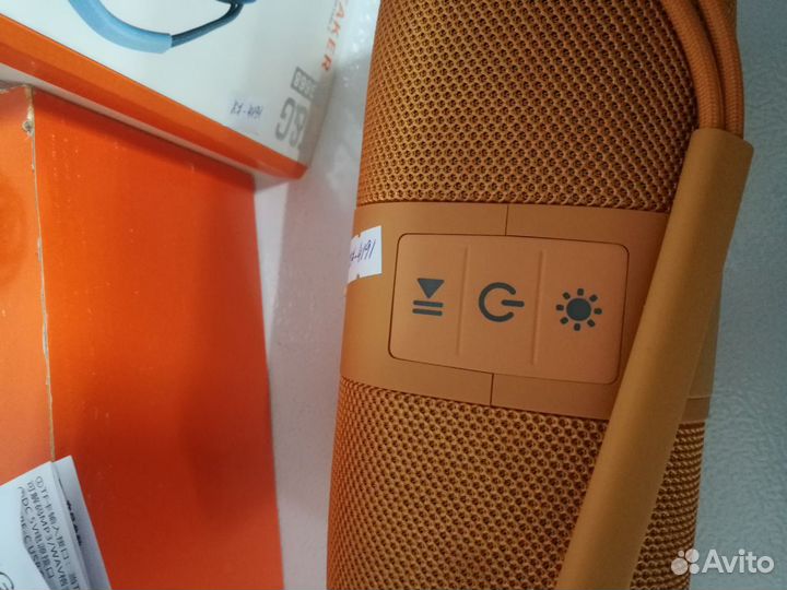 Блютуз колонка