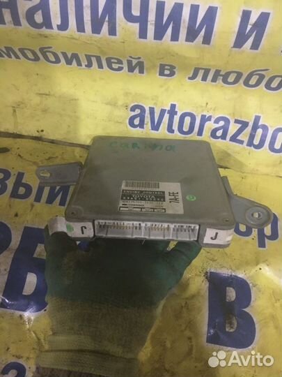 Блок управления двс Toyota Carina