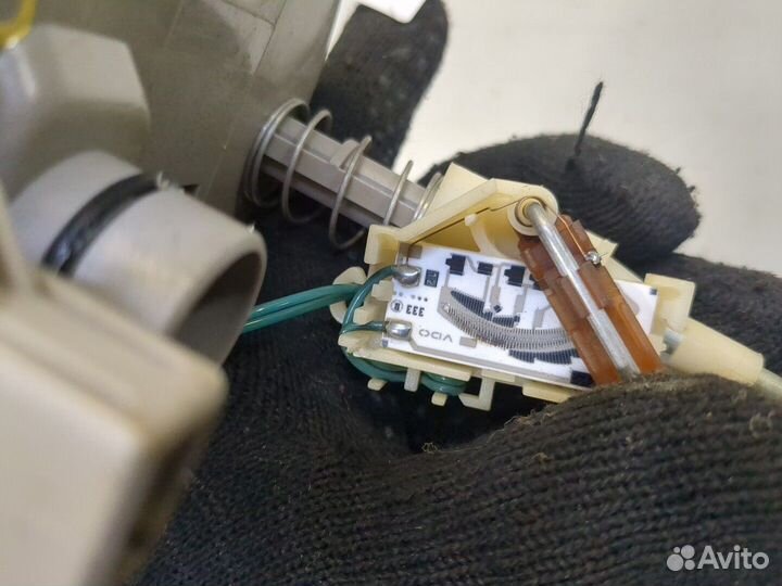 Датчик уровня топлива BMW 3 E36, 1998