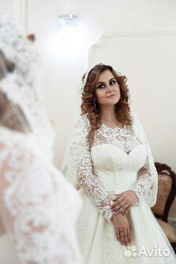 Свадебное платье