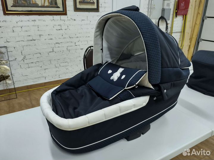 Качественная итальянская коляска CAM