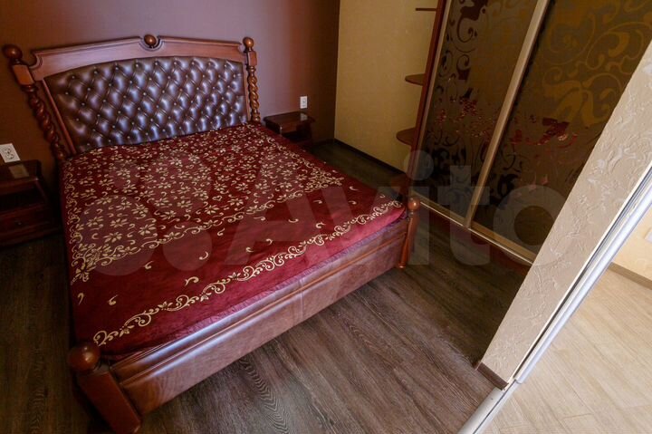 Квартира-студия, 80 м², 4/6 эт.