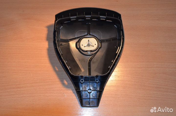 Крышка подушки безопасности Ниссан