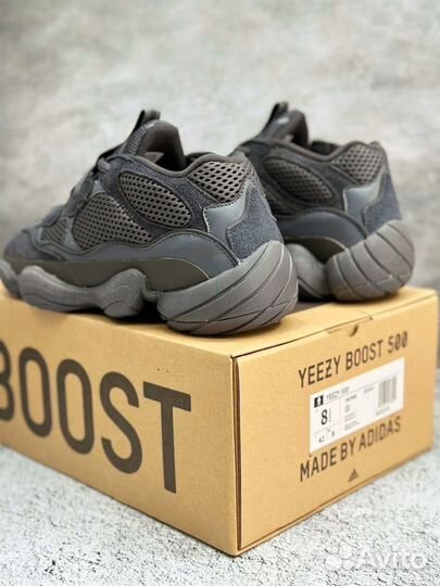 Кроссовки adidas Yeezy 500