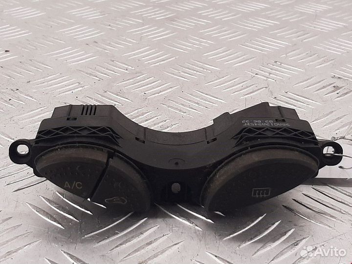 Кнопка (выключатель) Ford Focus 1999 1089013
