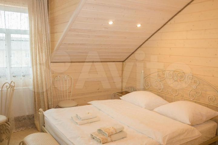 3-к. квартира, 100 м², 2/2 эт.