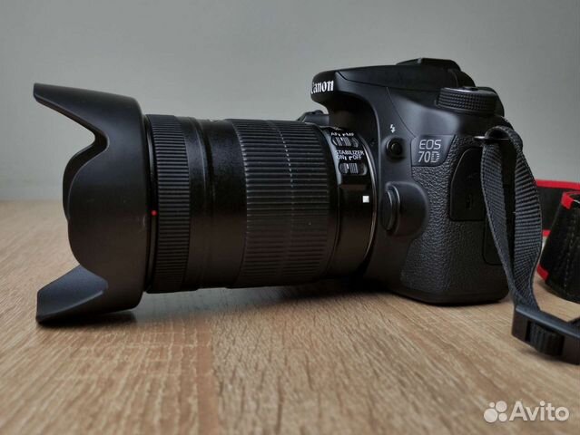 Canon EOS 70D Kit 18-135mm IS + вспышка