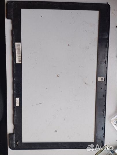Рамка матрицы asus x553m