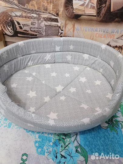 Лежанка для собак и кошек