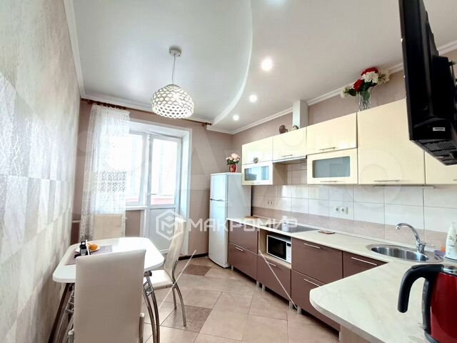 1-комн. квартира 10/10 эт. 38 м² на Костычева, 72 (1 000 руб.) / Квартиры на сут