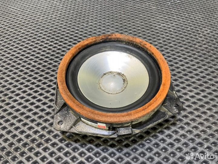Динамик Toyota Tundra