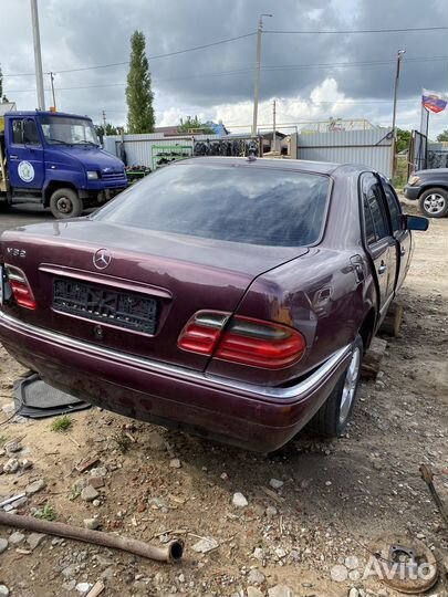 Авторазбор Mercedes Е 210