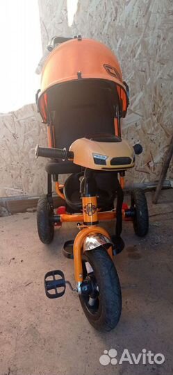 Трехколесный велосипед