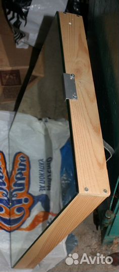 Зеркало на деревянной рамке 44х38 см