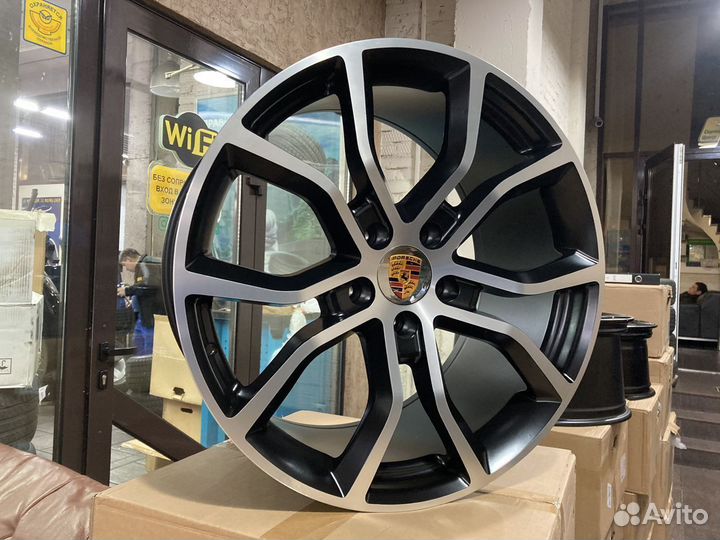 Литые диски на Porsche Cayenne R21