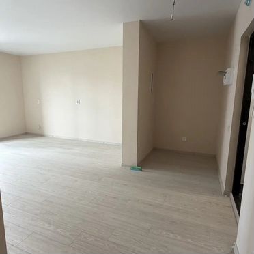 7-к. квартира, 43 м², 1/10 эт.