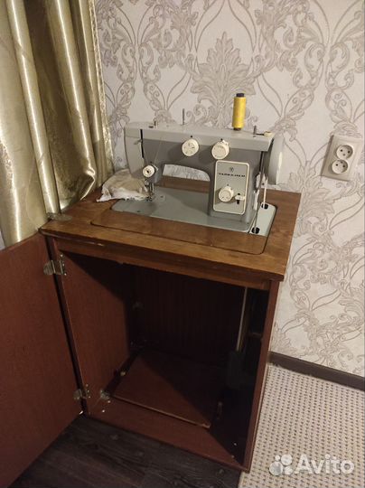 Швейная машинка рабочая