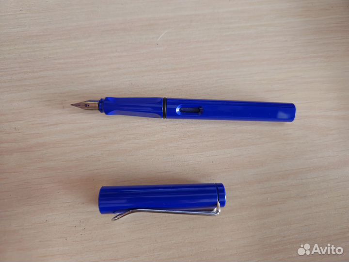 Перьевая ручка lamy