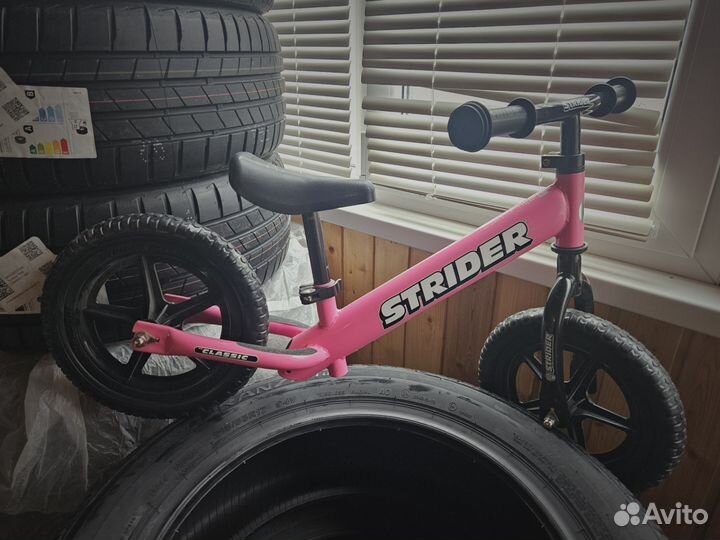 Детский беговел Strider розовый, новый