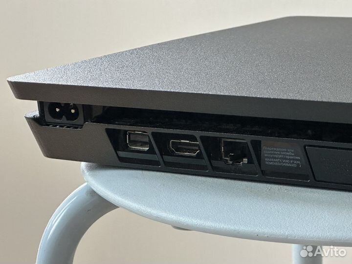 Sony playstation 4 slim