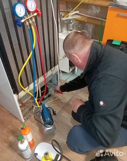 Ремонт холодильников. Опытный мастер