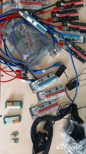 Райзеры, каркасы для видеокарт