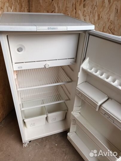 Холодильник Бирюса 10С-1. Привезу