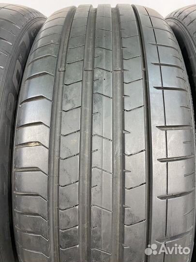 Pirelli P Zero PZ4 235/50 R20