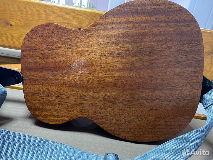 Акустическая гитара