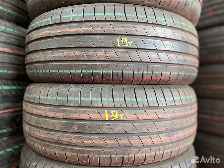 Goodyear EfficientGrip Performance 215/55 R17