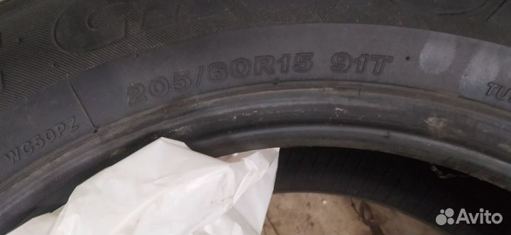 Bridgestone Ice Cruiser 5000 205/60 R15 91T