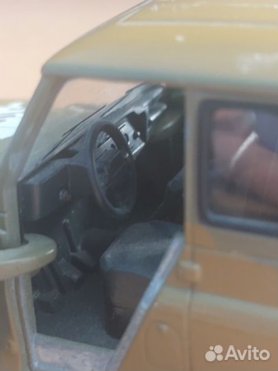 Модель автомобилей 1:43 коллекционные