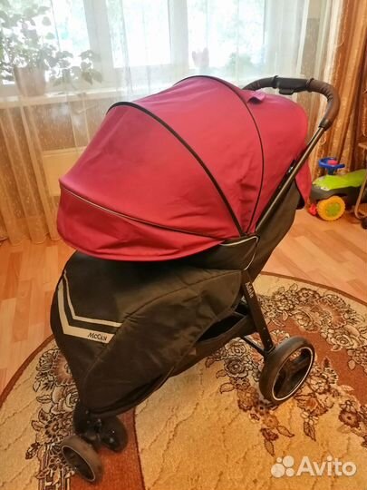 Прогулочная коляска McCan Adele