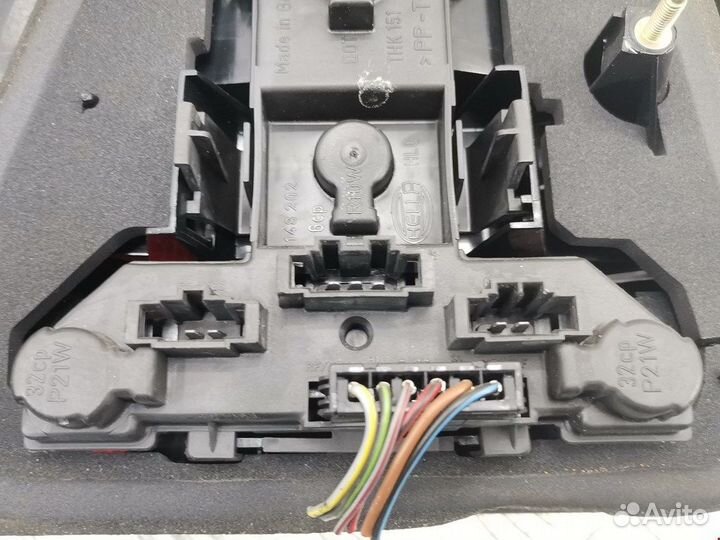 Фонарь задний для Volkswagen Golf 4