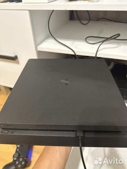 Sony PS4 slim 1tb