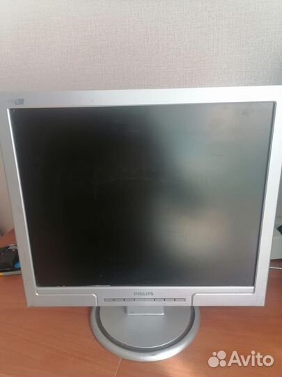 Монитор для компьютера Philips 17 дюймов