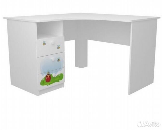 Угловой письменный стол