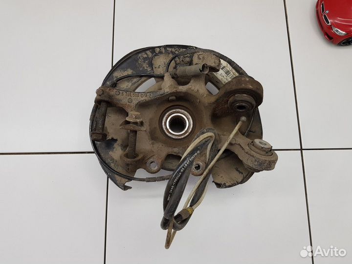 Кулак задний левый (BMW 3)