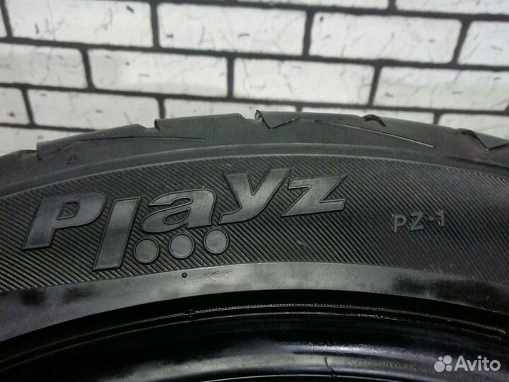 Bridgestone Playz PZ-X 235/45 R17 94W