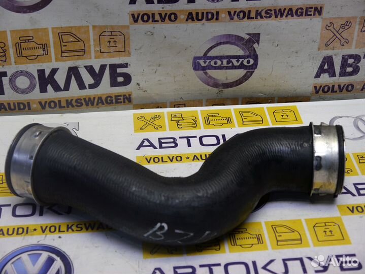 Патрубок интеркулера Фольксваген Пассат Б6