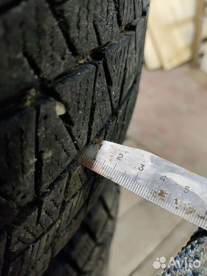 Bridgestone Blizzak DM-V1 225/65 R17 102R