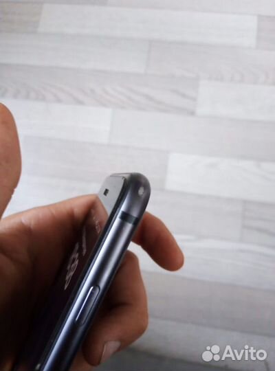 iPhone 8