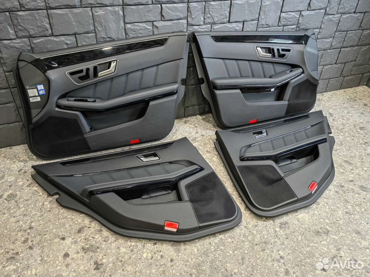 Комплект дверных карт для переделки W212