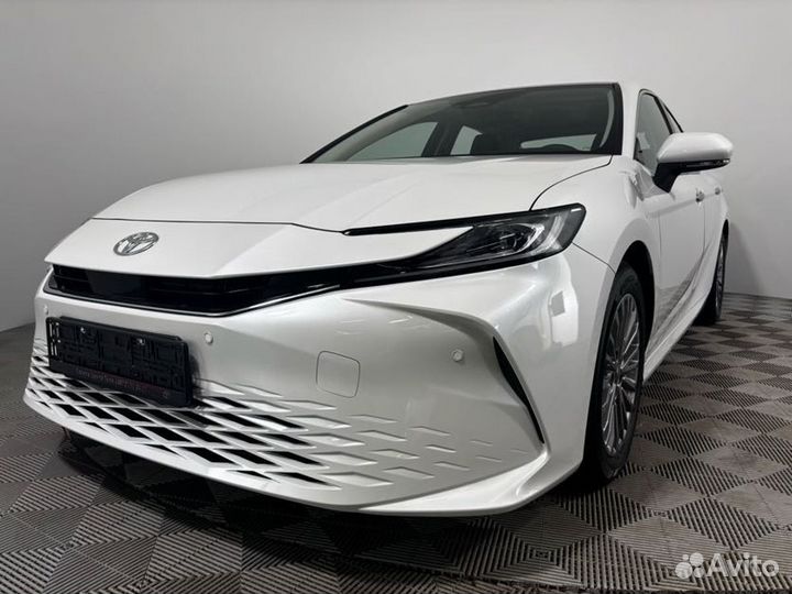 Toyota Camry 2.0 CVT, 2024